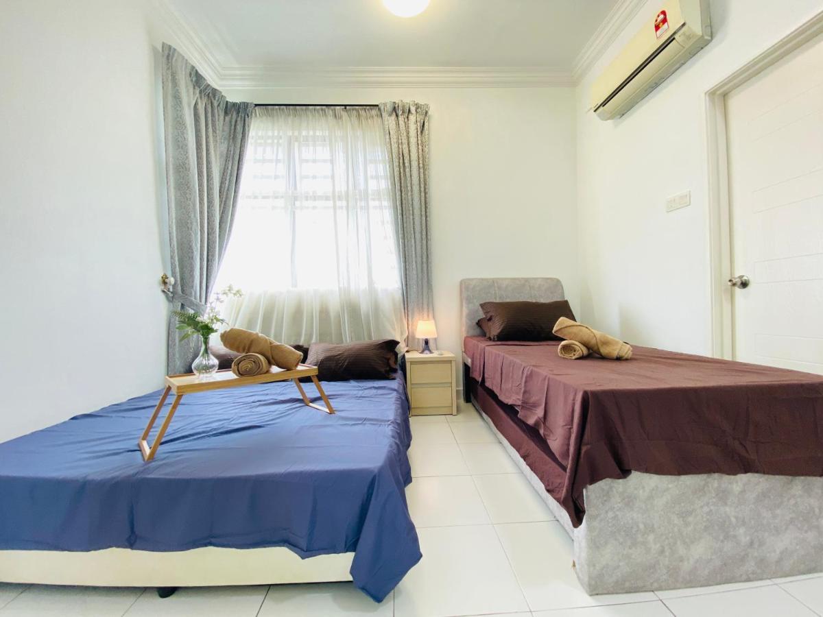 Cozy 1-10 Pax 4Qbeds 2Sbeds Shah Alam Sec7, I-City Exterior foto